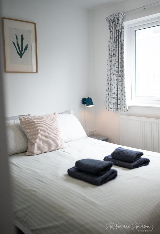 The Lookout, Modern Home From Home, Sleeps 5, With Private Parking & Outside Terrace St Ives Exterior foto
